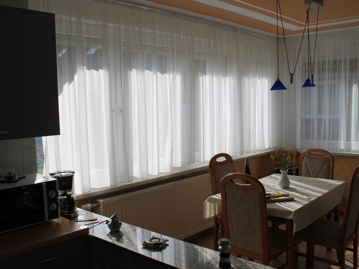 Spacious Bungalow Near Sea In Grundshagen Екстер'єр фото