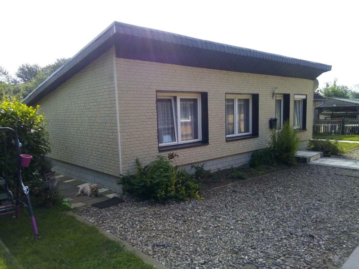 Spacious Bungalow Near Sea In Grundshagen Номер фото